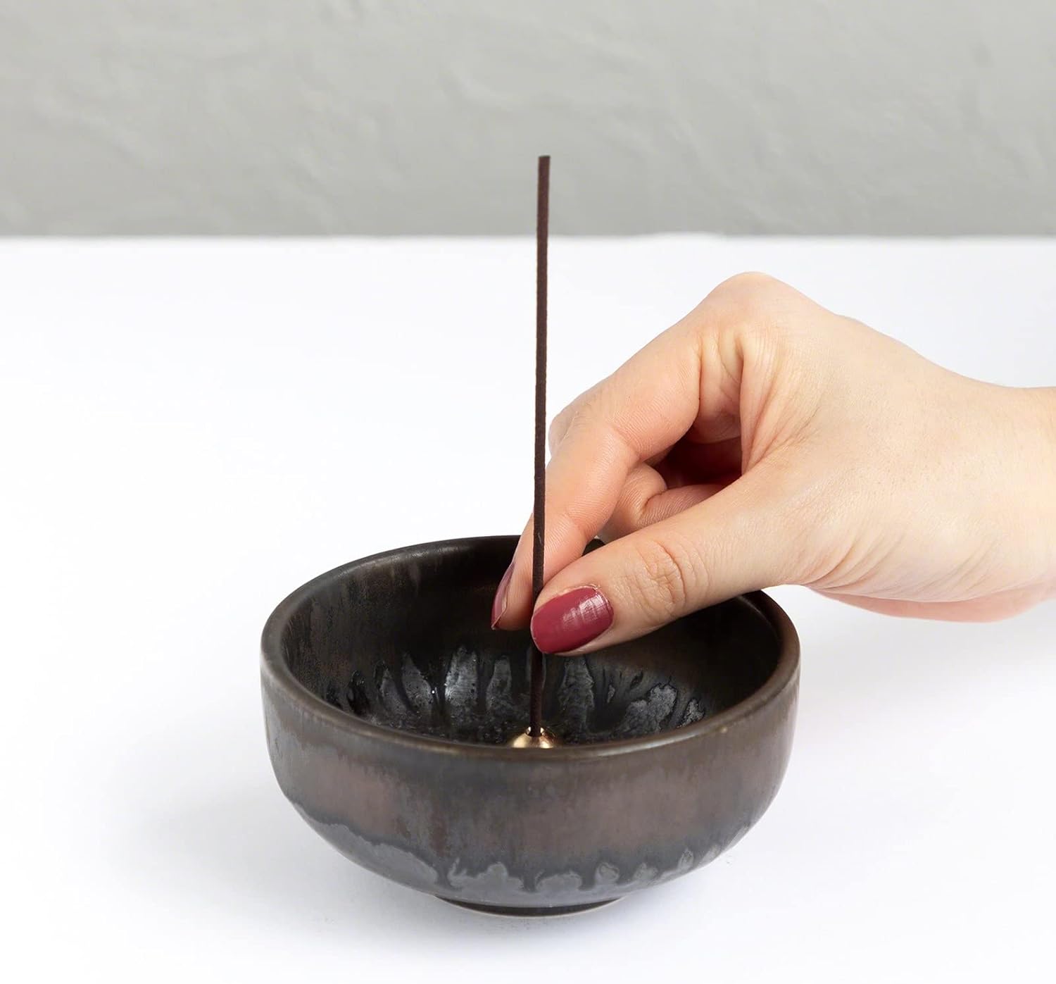 Asayu Japan Low Smoke Agarwood Incense Sticks 40gr