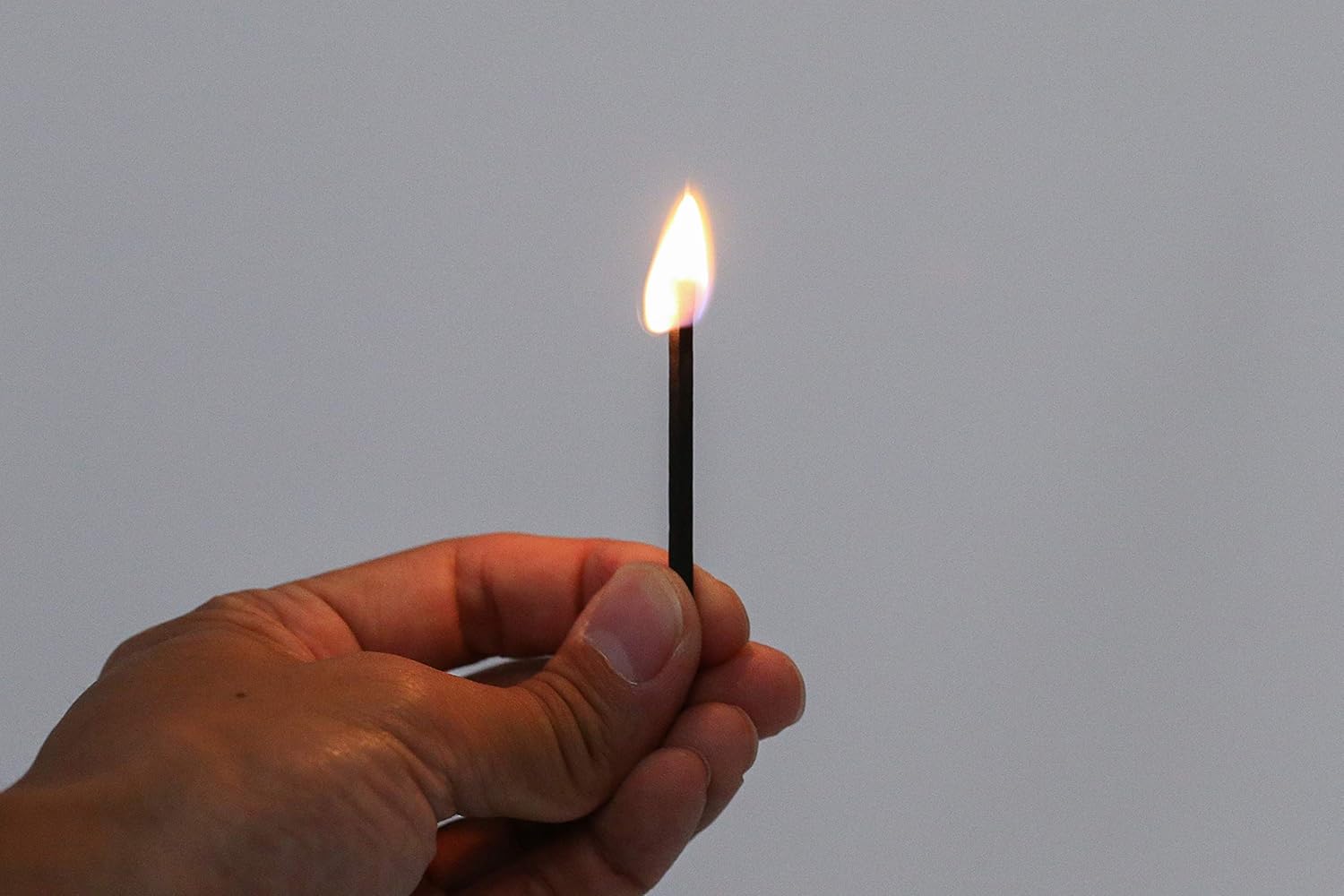 Hibi Box of 30 Incense Matches Lavender