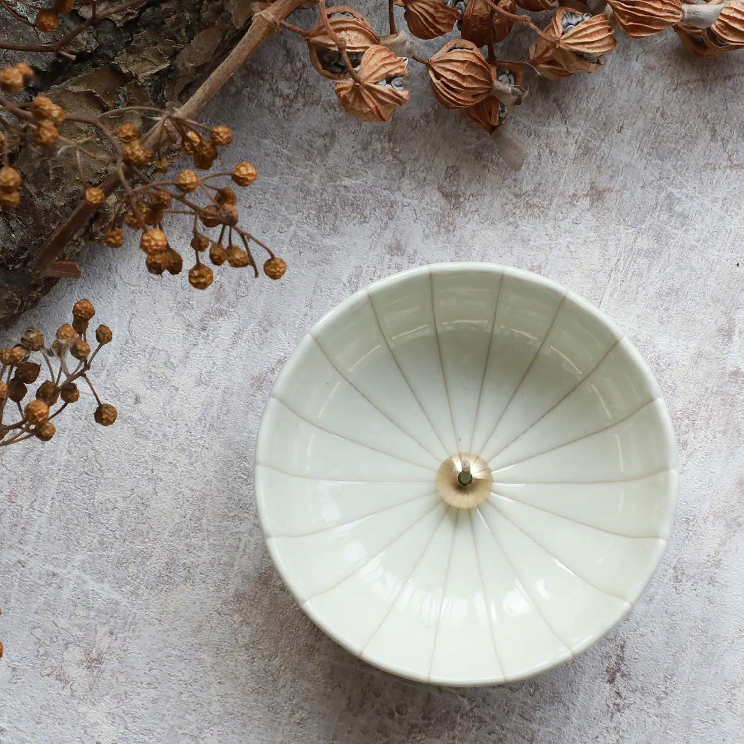 Asayu Japan White Lotus Incense Holder Set